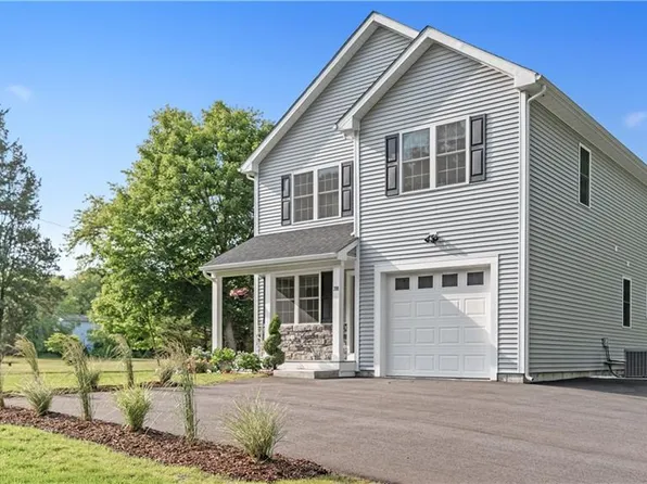 398 Westerly Bradford Rd, Westerly, RI 02891