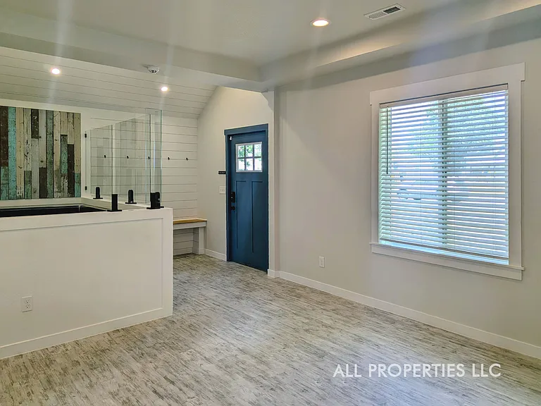 59 Knox Ct — Photo 9
