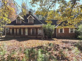 140 River Forest Dr, Fayetteville, GA 30214