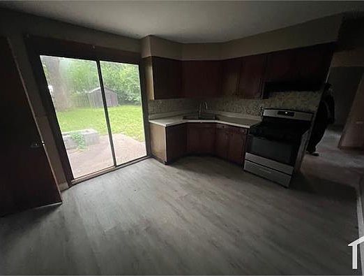 2nd image of 1640 Nemnich Ave