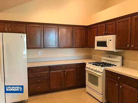 5th image of 23928 W Dayfield Dr #4