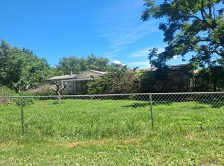 8436 SE California Ave, Berryton, KS 66409
