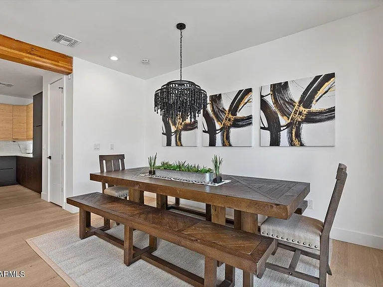 230 W Monterosa St — Photo 21