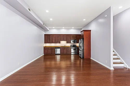 2355 E York St #D Photo 1