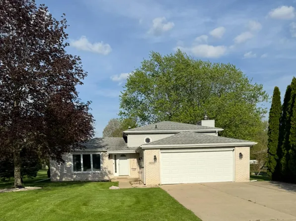 3229 Rustic Ln, Crown Point, IN 46307