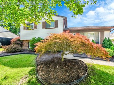 29730 Cambridge St, Flat Rock, MI, 48134