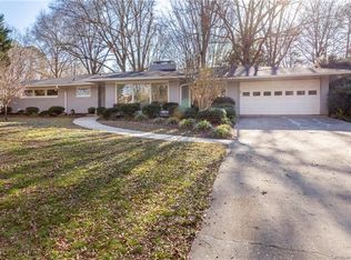 5622 Riviere Dr, Charlotte, NC 28211