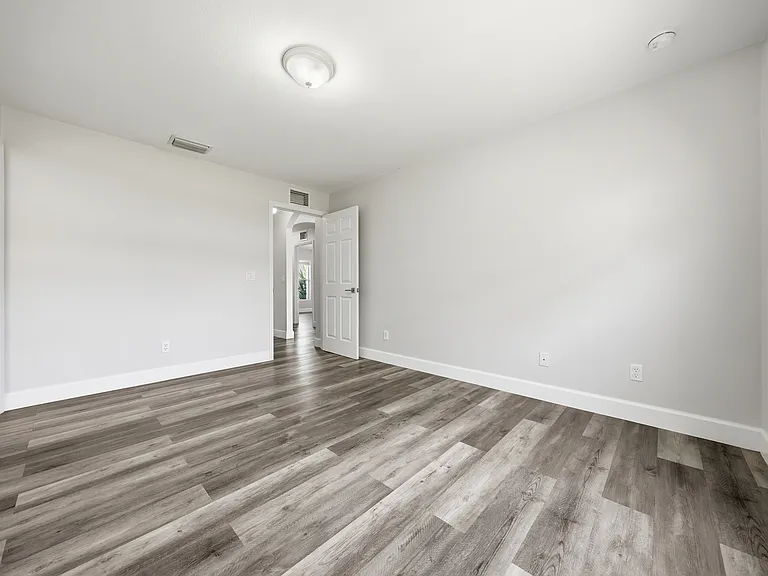 4621-4623 25th St SW #1A — Photo 14