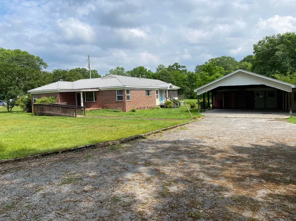 303 Lee Gordon Mill Ter, Chickamauga, GA 30707