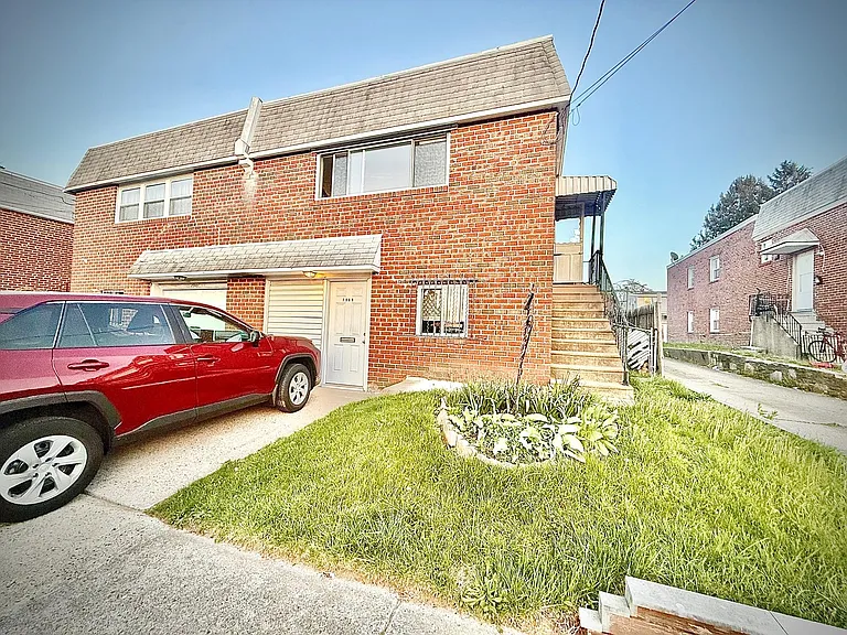 7969 Langdon St — Photo 3