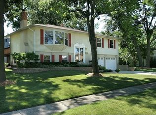 4627 Lincoln Ave, Rolling Meadows, IL 60008