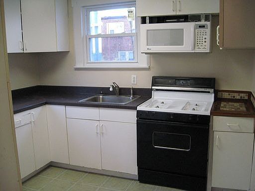 2nd image of 7112 Dillward St
