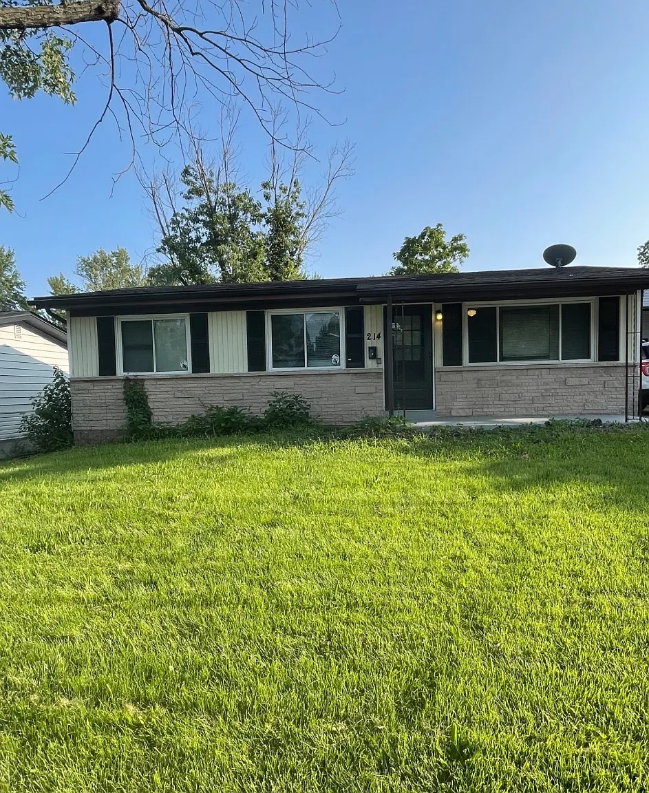 214 Coburg Dr — Photo 1