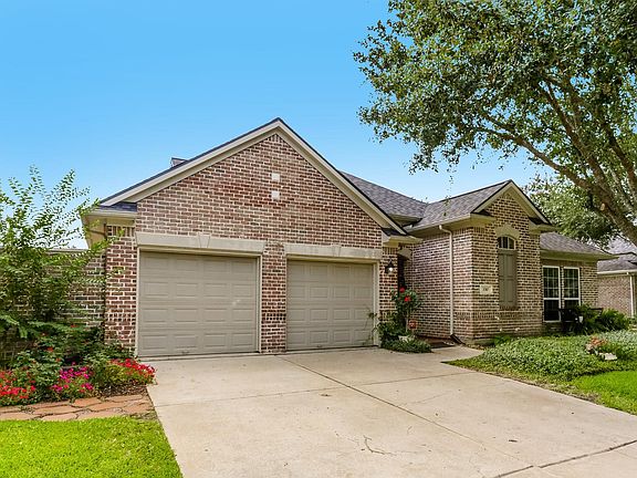 2nd image of 3310 McMahon Ln