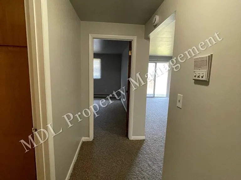 121 N Woodbridge — Photo 8