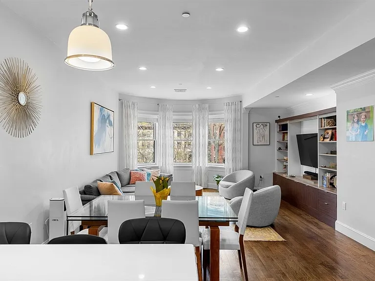 1471 Beacon St #Penthouse 10 — Photo 15