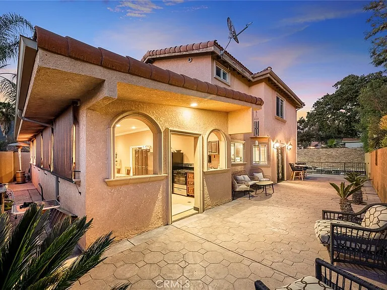10610 Oak Tree Way — Photo 45
