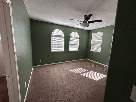 4th image of 1167 Tocia Ave