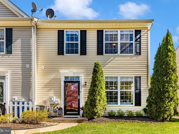 1403 Jay Rd #14, Eldersburg, MD 21784