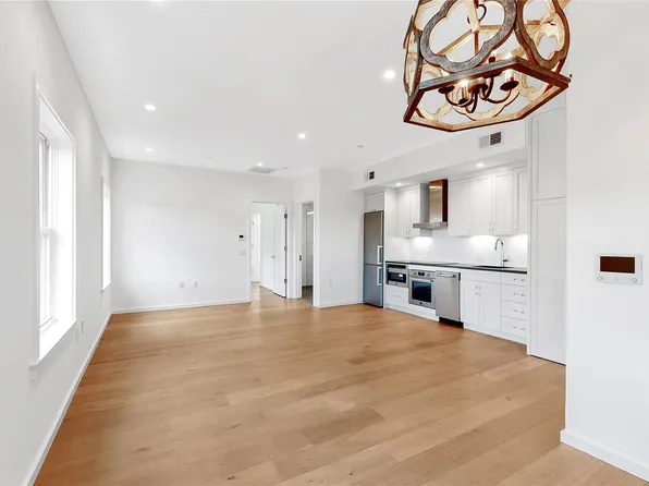 16 N Main St, Port Chester, NY 10573