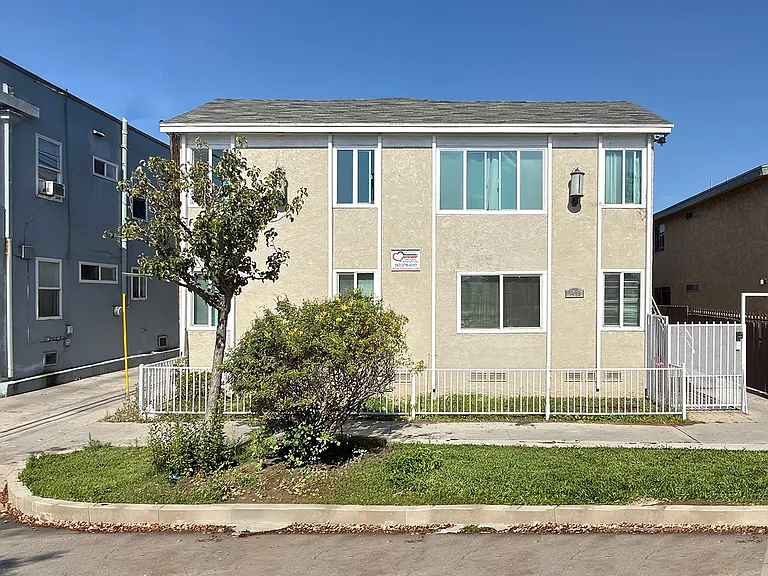 1415 Cedar Ave — Photo 1