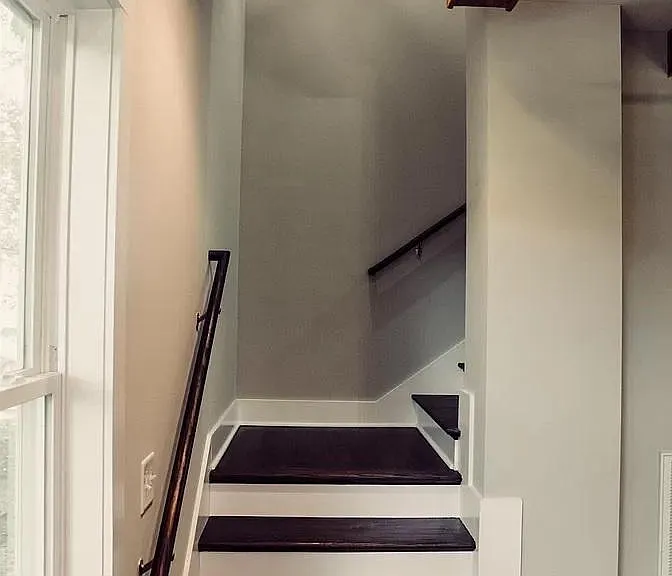 606B N 2nd St — Photo 11