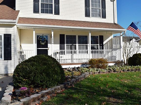 2nd image of 1054 Clearwater Ave