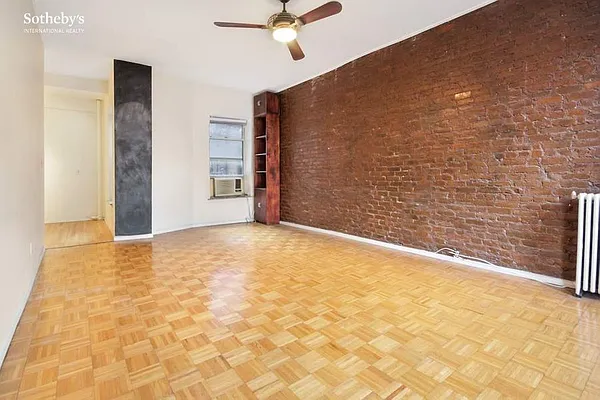 Rented by Sotheby's International Realty | media 3