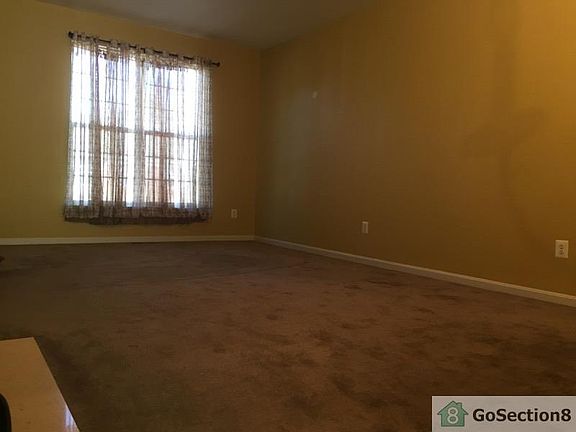 4th image of 108 Valdosta Dr