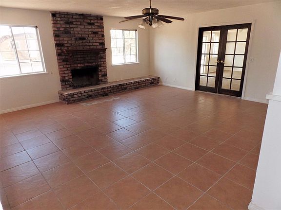 4th image of 9568 Cottonwood Ave