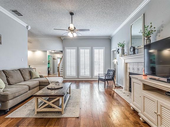 4th image of 2501 Chesapeake Ct