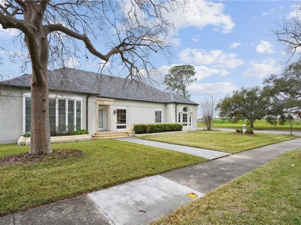 2 Stilt St, New Orleans, LA 70124