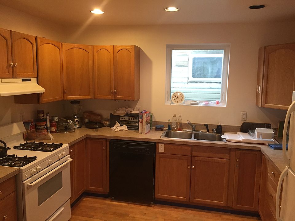 2nd image of 226 D St NW