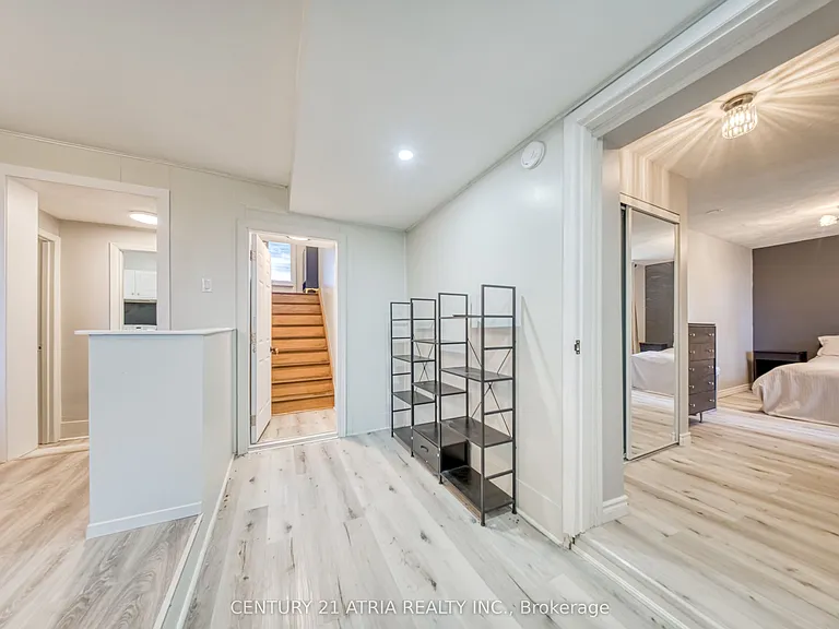 140 Ridgewood Rd #BASEMENT — Photo 3