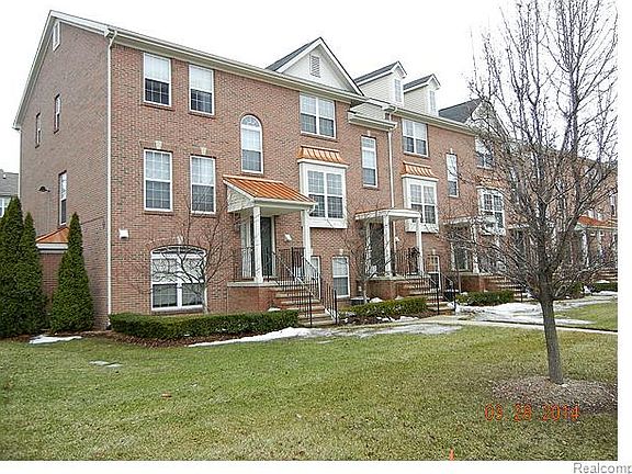 3rd image of 20003 Boardwalk Blvd #1