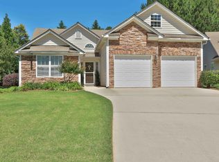 207 Hunterian Pl, Newnan, GA 30265