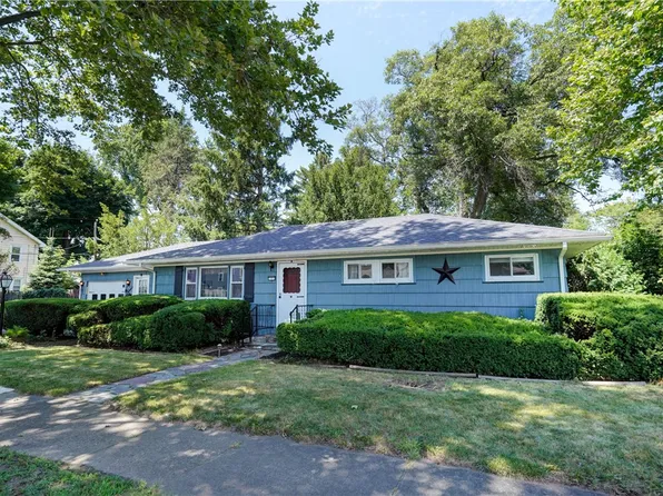 12 Dunsmere Dr, Rochester, NY 14615