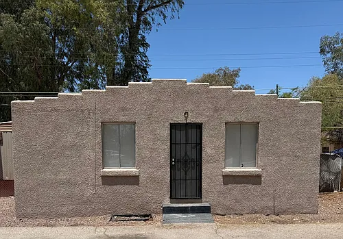 1431 E Benson Hwy Photo 1