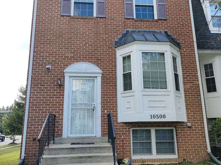 10500 Joyceton Dr — Photo 1