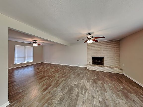 5th image of 1514 Regina Ct S