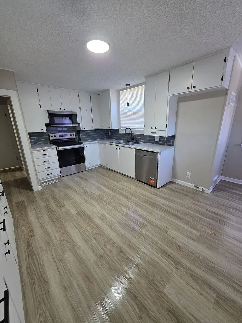 Charming Updated 3-Bedroom, 2-Bathroom Home with Detached 2-Car Garage — Photo 2