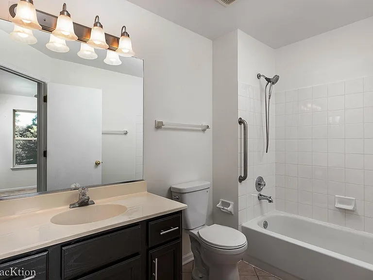 1567 E Citadel Ct — Photo 16