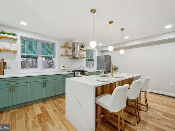 7533 Wheeler St, Philadelphia, PA 19153
