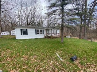 4572 Cranberry Lake Dr, Prescott, MI 48756