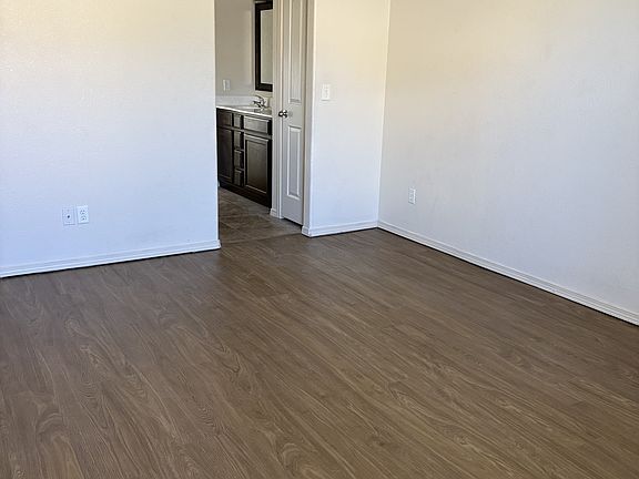 5th image of 5017 Lone Cactus Ct