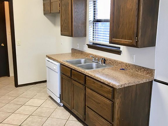 3rd image of 10229 Bradford Way