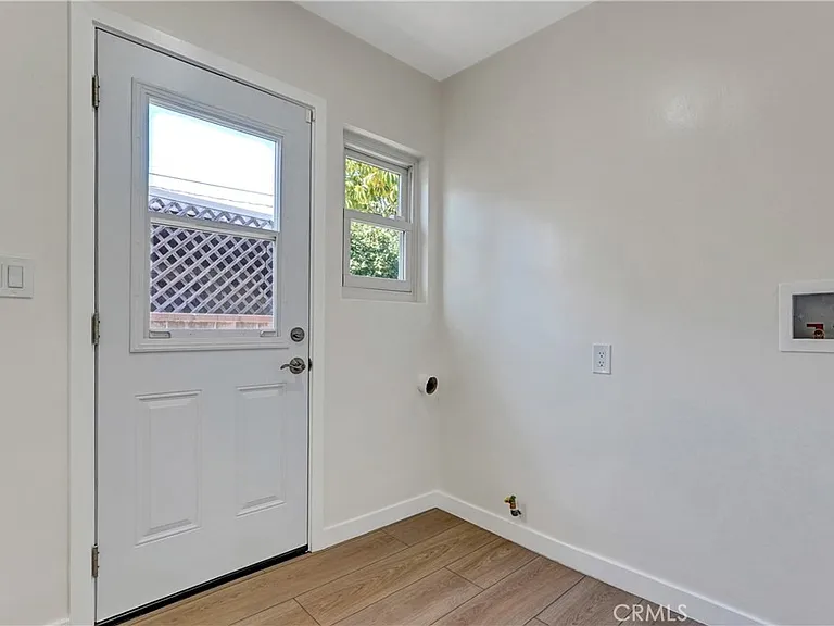 6851 Forbes Ave — Photo 16