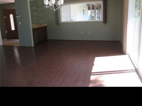 5th image of 15409 Happy Hollow Ln