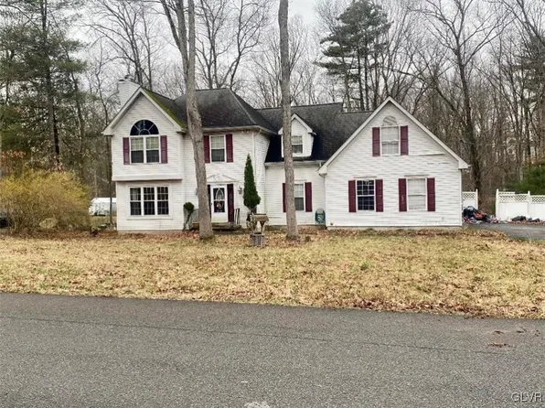 198 White Pine Trl, East Stroudsburg, PA 18301