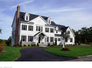 46 Stockbridge Dr, Avon, CT 06001